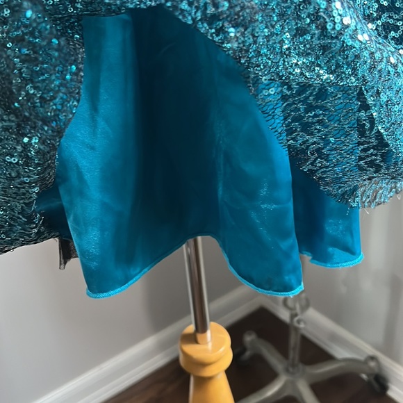 Blue sequin party dress - Picture 10 of 11